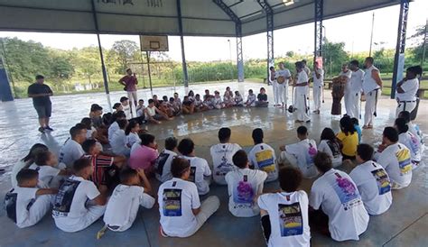 Projeto De Capoeira Em Assis Promove Aulas Gratuitas E Inclusivas