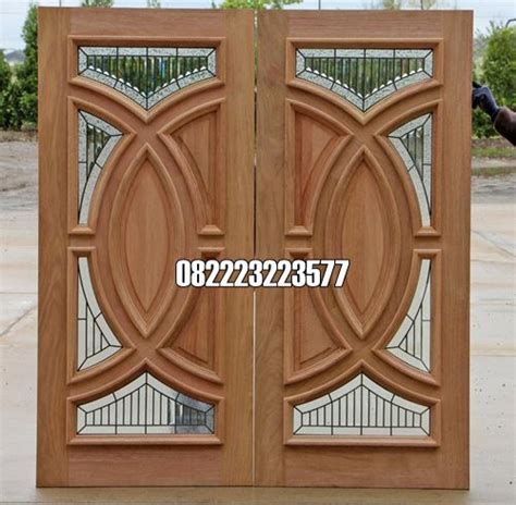 Pintu Utama Rumah Motif Panel Lengkung Kombinasi Kaca