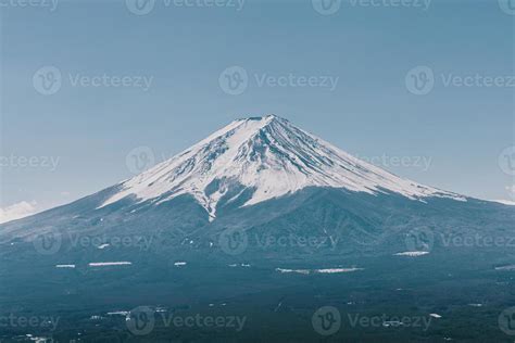 Mount Fuji Japan 22137994 Stock Photo at Vecteezy