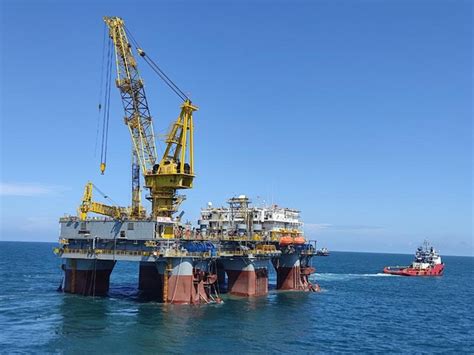 Vietnam S First Semi Submersible Auxiliary Drilling Rig Went Out To Sea Tạp Chí Năng Lượng