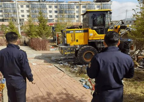 城市管理综合行政执法大队：精细治理背街巷道 全力推进文明城创建工作