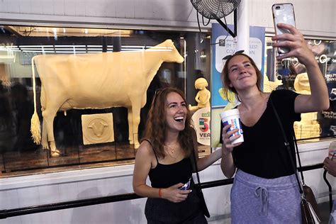 Famous Iowa Athletes To Join Butter Cow In Iowa State Fair Cooler