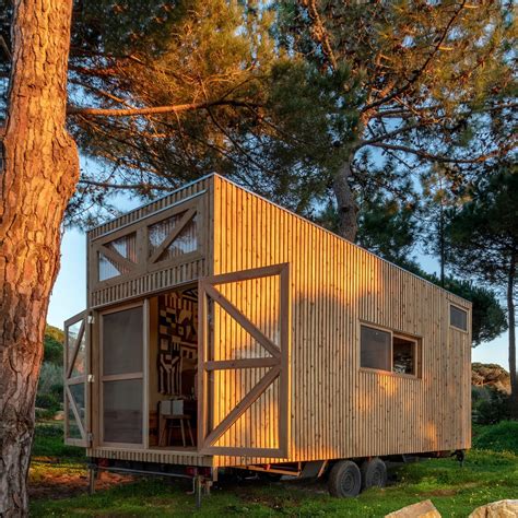 Tiny House Sostenible De Madera Y Sobre Ruedas Para Airbnb