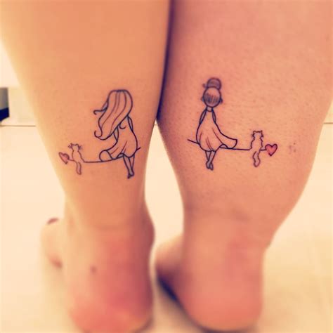 22 Tatuajes Pequeños Para Amigas Diseños E Ideas Con Significados