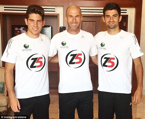 Zinedine Zidane and son Enzo return to Real Madrid Castilla training ...