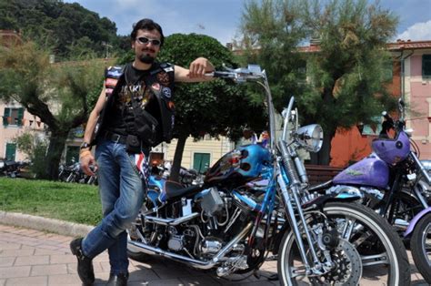 Raduno Harley Davidson La Leggenda A Riva Trigoso La Repubblica