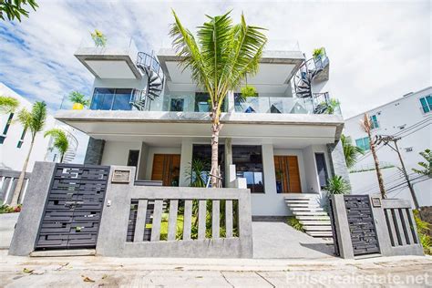 Villa Contemporánea De 5 Dormitorios En Karon Provincia De Phuket