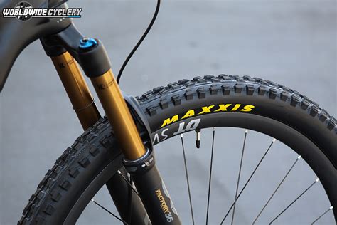 Ultimate Review Guide: Maxxis Minion DHF Tire | Worldwide Cyclery