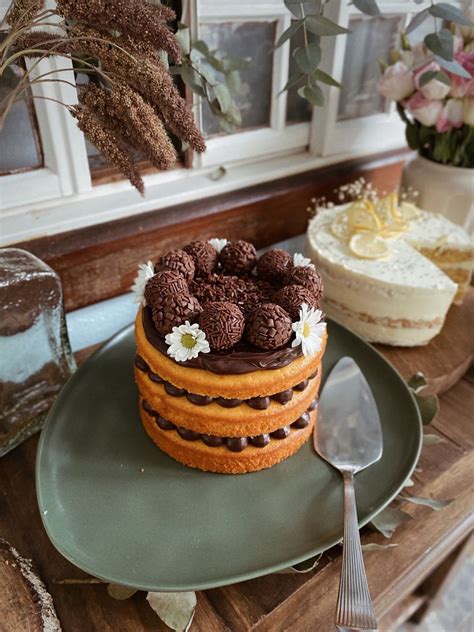 Bolo De Casamento No Estilo Naked Cake Mini Wedding Bolo Morangos