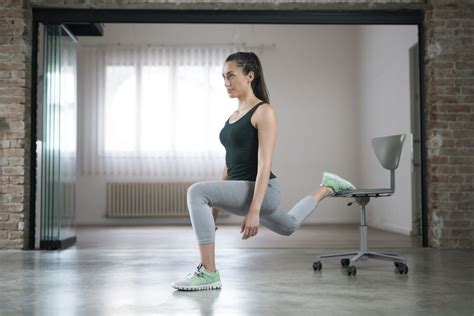 Ejercicios En Sillas Para Mantenerse En Forma El Men