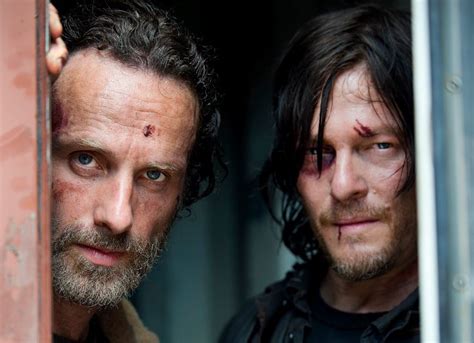 The Walking Dead Season 6 Rick And Daryl Are On The Same Side Despite Disagreement