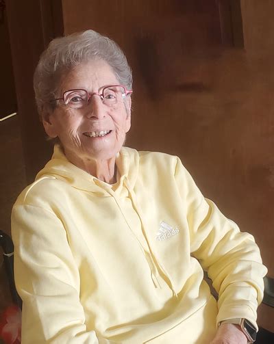 Obituary Velma Lohmann Of Lake Mills Wisconsin Claussen Funeral Home