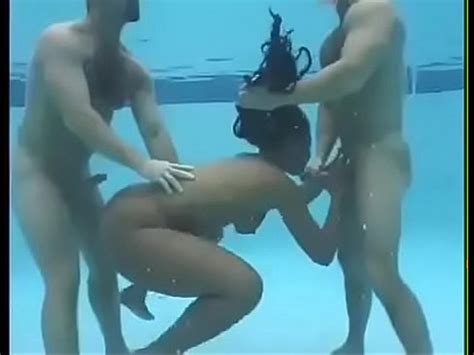 Woman Fucking Underwater Xvideos