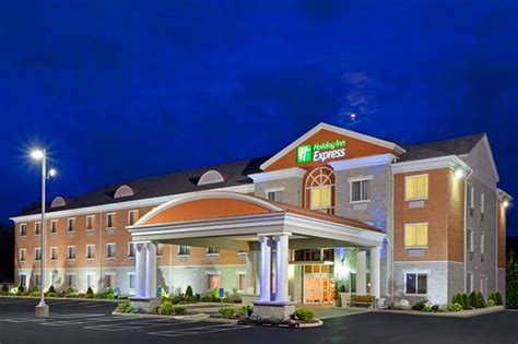 Holiday Inn Express And Suites 1000 Islands Gananoque Updated 2018