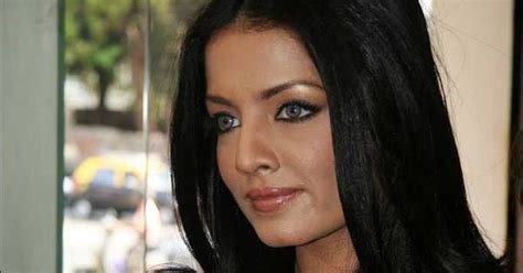 Celina Jaitley Hot Sexy Photos Huge Clevage Pics Movie Updates And