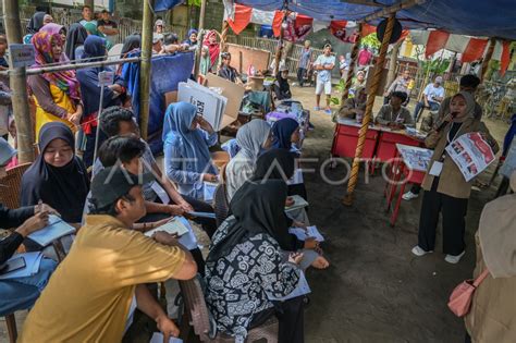 Perhitungan Surat Suara Di Tps Kepulauan Seribu Antara Foto