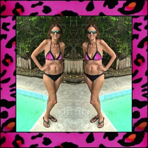 8 Hot Sexy Anne Hemmer Bikini Pics