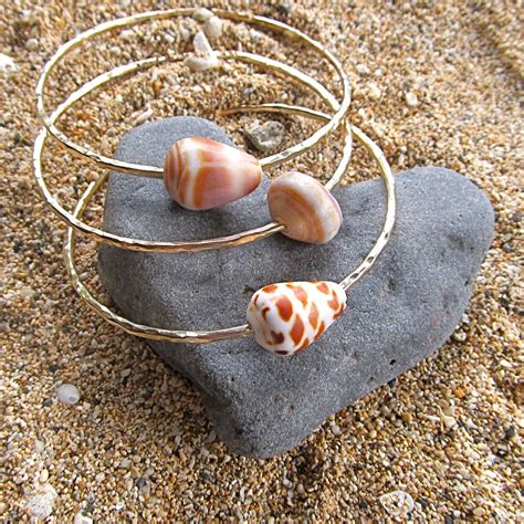 Hawaiian Shell Bangles 3 Gold Hammered Bracelets Maui Hawaii Etsy