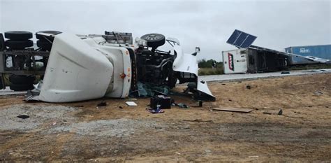 Identifican a trailero que FALLECIÓ en accidente esta mañana en Nuevo