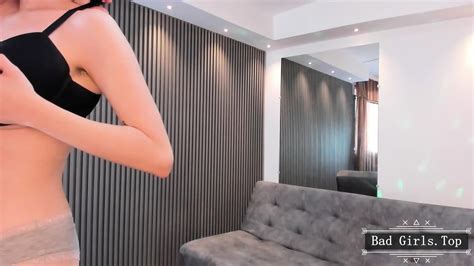 Cute Big Natural Saggy Tits Booty Teen Teasing