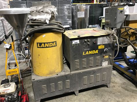 Landa Vhg4 3000 Natural Gas Lp Electric 3000 Psi Commercial Pressure Washer No Hose Or Wand