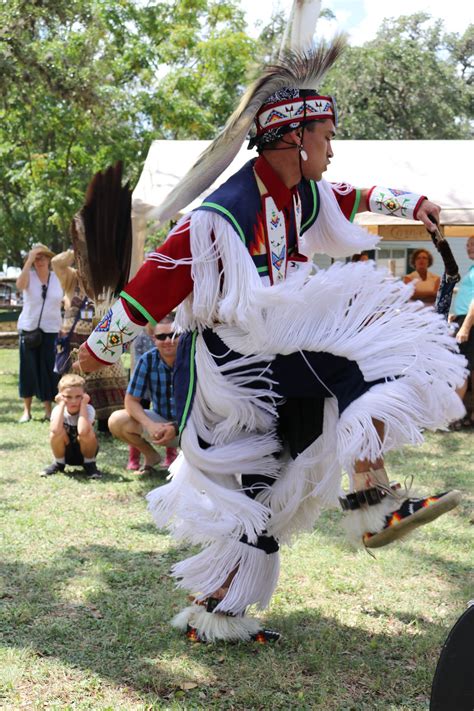 Grass Dancing At Pioneer Days Scrolller