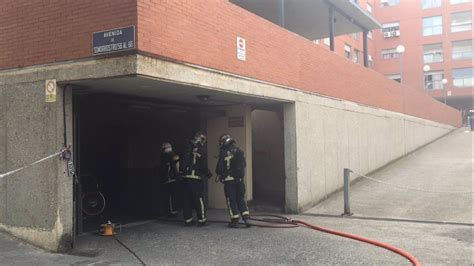 Un Incendio En Un Garaje Obliga A Desalojar Dos Edificios De Viviendas