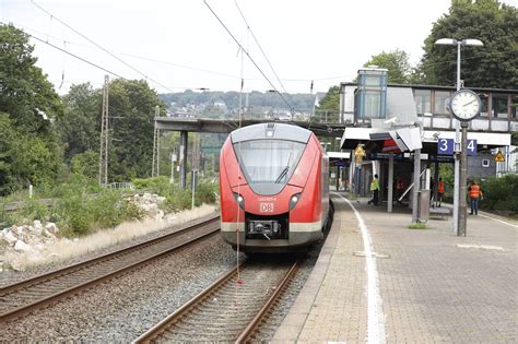 Oberleitung In Wuppertal Repariert Z Ge Und Bahnen Fahren Wieder