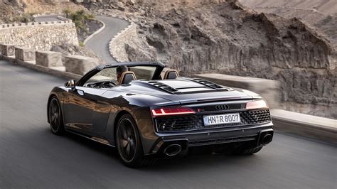 Black Audi R8 Spyder V10