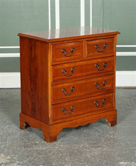 Georgian Yew Wood Chest Of Drawers For Sale At Pamono