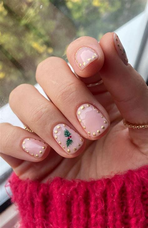 50 Christmas Holiday Nails For A Festive Look Dot Gold Frame Short