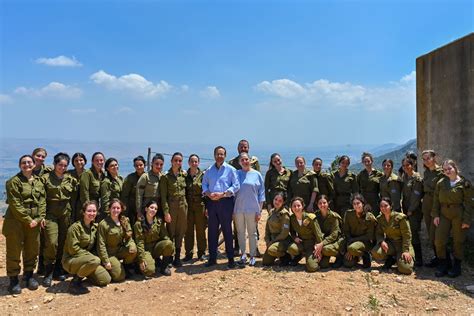 Presidente Israelí Visita Frontera Con Líbano En Momento De Máxima Tensión Con Hizbulá Minuto30