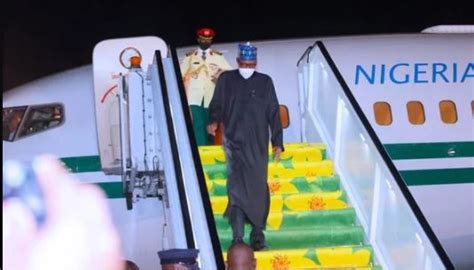 Breaking Buhari Shelves Uk Trip Returns To Abuja From Kenya