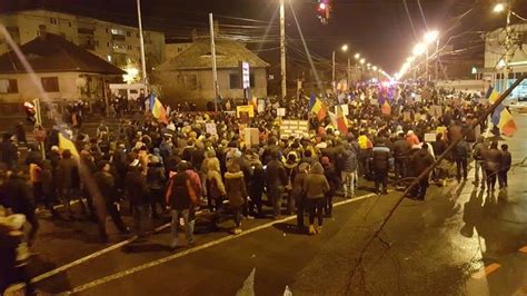 FOTO VIDEO Record Peste 40 000 de sibieni au protestat În mod cert