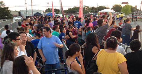 Dallas Mayors Back To School Fair Kicks Off Today Cbs Texas