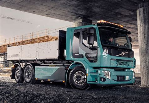 Volvo Trucks | CMV Truck & Bus