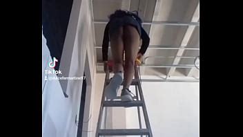 Trabajando en la obra de construcción XVIDEOS