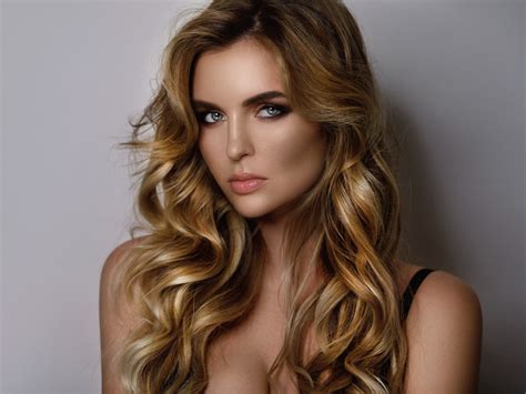 Blonde Balayage Ideeën Trending in Dutch Hairshop