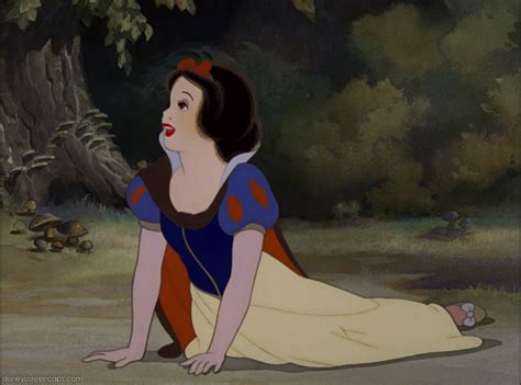 Snow White And The Seven Dwarfs Bed