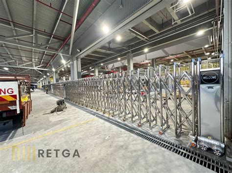 Motorized Stainless Steel 304 Retractable Gate RETGA