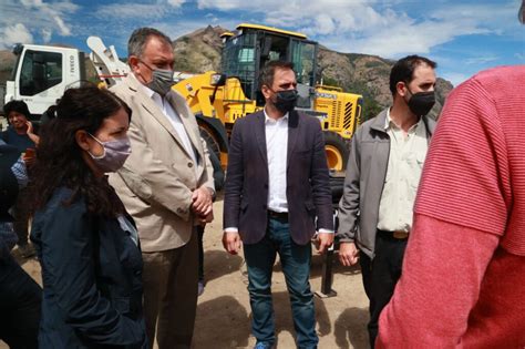 Presentamos Nueva Maquinaria Para El Vertedero Municipal Bariloche