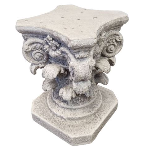 Renesanso stiliaus kolona Dydis: 17 x 12 cm.