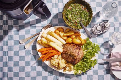 Roastbeef dans le airfryer avec grenailles légumes et chimichurri