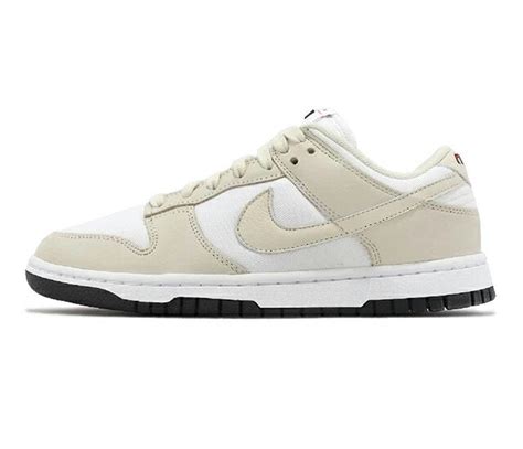 Nike Wmns Dunk Low Lx Nbhd Coconut Milk S