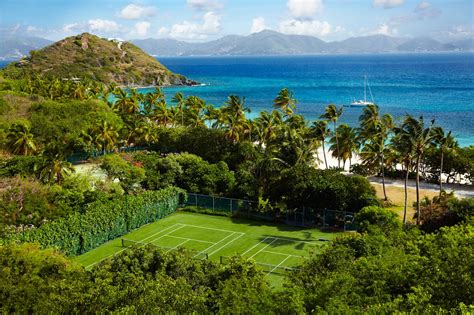 25 Gorgeous Oceanfront Tennis Courts