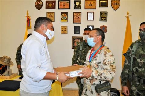 Con honores despiden al coronel Enrique Álvarez Hernández comandante