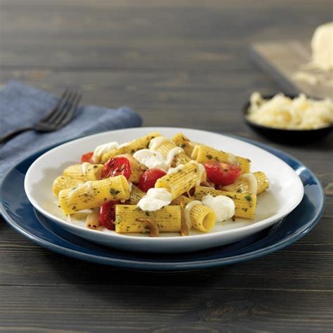 Barilla® Collezione Rigatoni With Barilla® Pesto Cherry Tomatoes