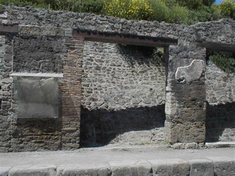 III 1 2 Pompeii May 2005 Shop Entrance Partly Excavated For The