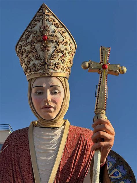 Sic transit gloria mundi vince il Carnevale di Viareggio 2025: la ...