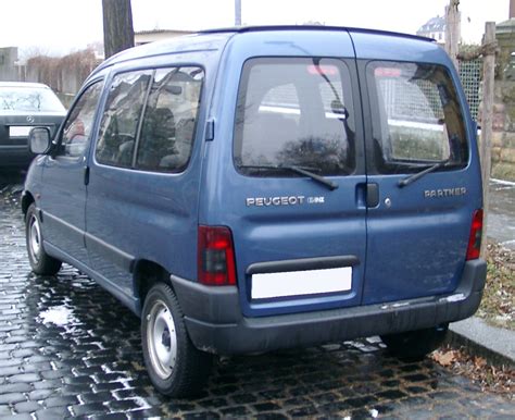 PEUGEOT PARTNER - Review and photos